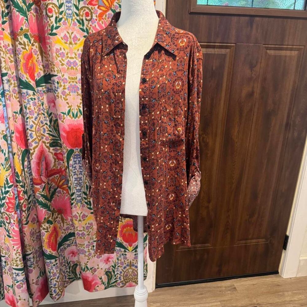 Natural Life Button Down Orange/Brown Floral LARGE